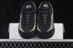 Undefeated x Nike Air Max 95 OG - 图片 4