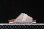 ⁦Birkenstock Suede Strap Slides⁩ - الصورة ⁦2⁩