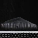 Nike Mind 001