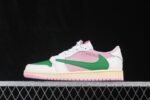 ⁦Air Jordan 1 Retro Low OG⁩ - الصورة ⁦4⁩