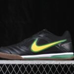 Nike Gato