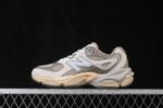 New Balance 983