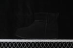 ⁦UGG Classic Novelty 1180412⁩ - الصورة ⁦2⁩