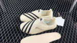 Adidas Pharrell Williams Vario Flat Earther - Image 36