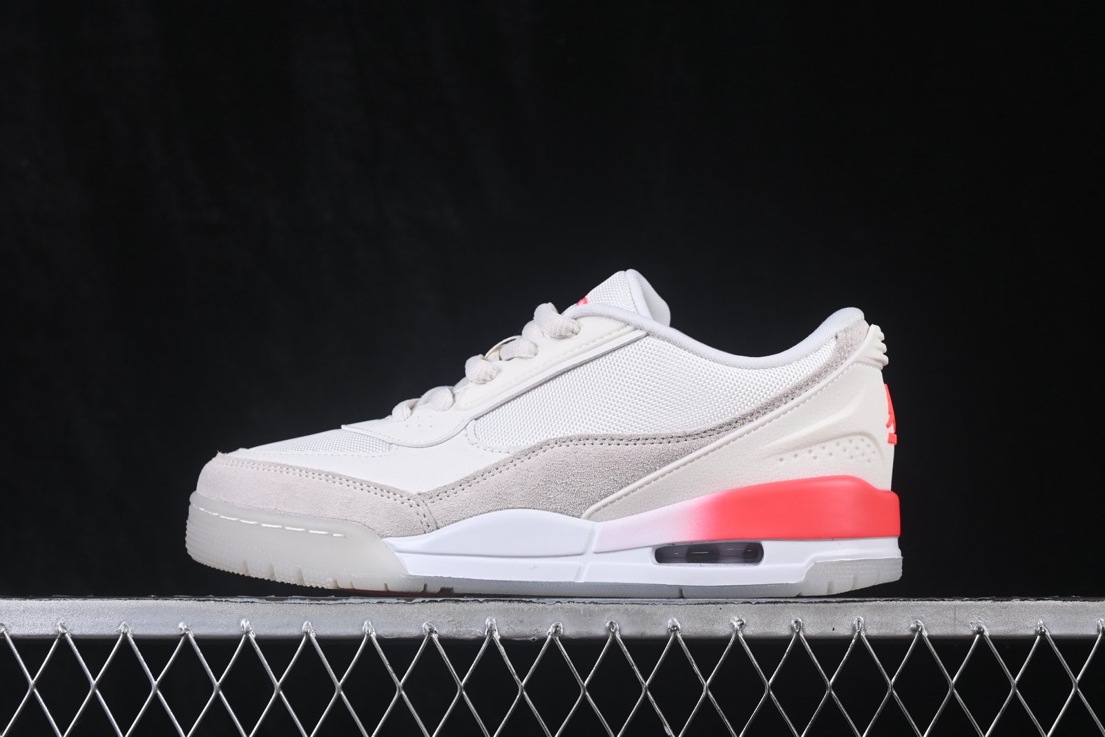 source-full-i1785595557872_580_0_1 Air Jordan Ultra - Image 1