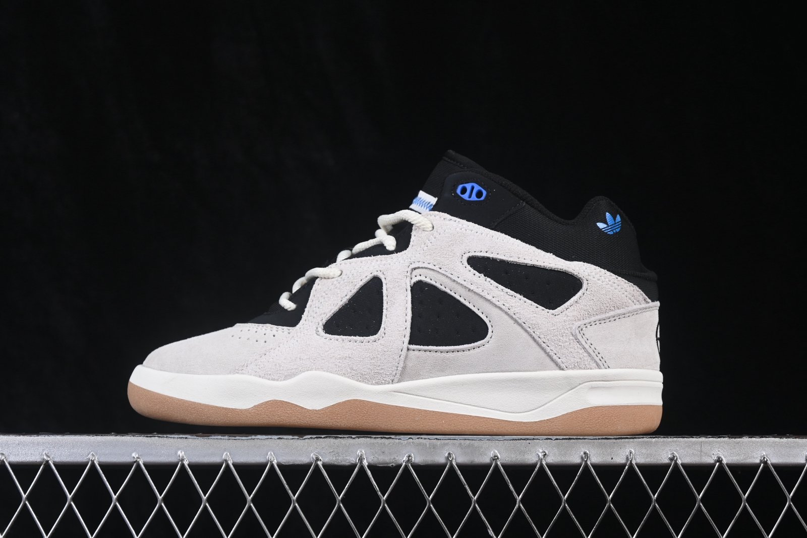source-full-i1787411027485_536_0_1 Adidas x Bad Bunny Badbo 1.0 - 图片 1