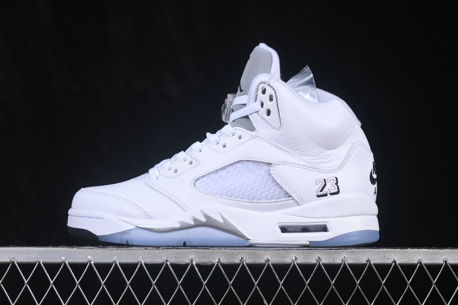 source-full-i1787841359557_2649_0_1 Air Jordan 5 Retro – Image 1