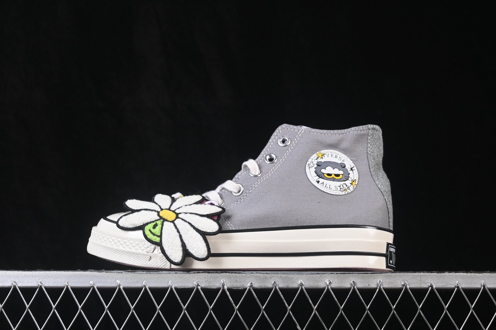 source-full-i1791213964216_3018_0_0 Converse Chuck 70 X High Top – Image 1